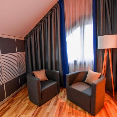 Hotel Трипільське Сонце Podgortsy  Exterior foto