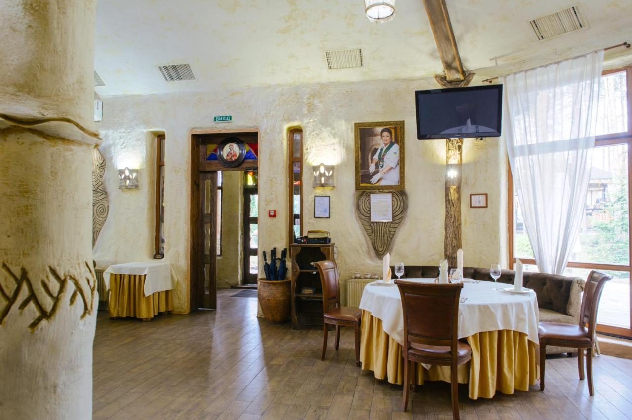 Hotel Трипільське Сонце Podgortsy  Exterior foto